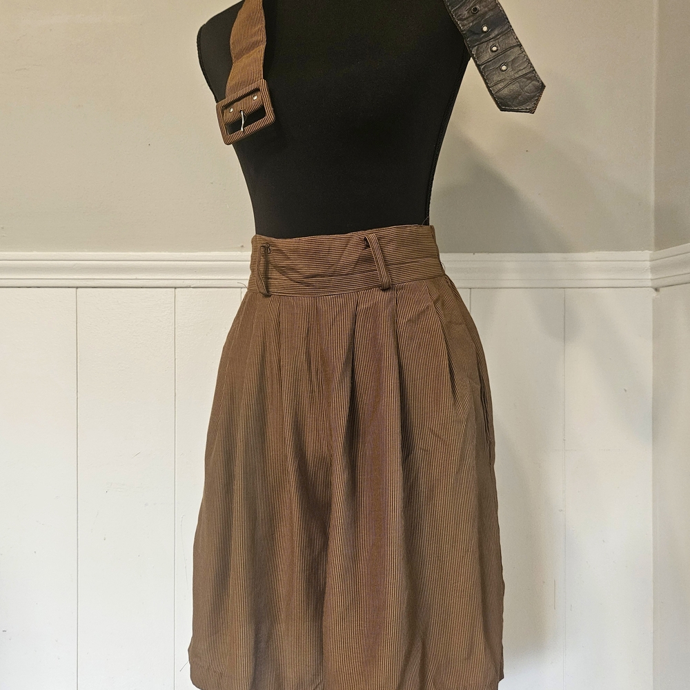 High Waist Belted Brown Shorts | Vintage Maggie Lawrence Pleated Shorts - Picture 4 of 6